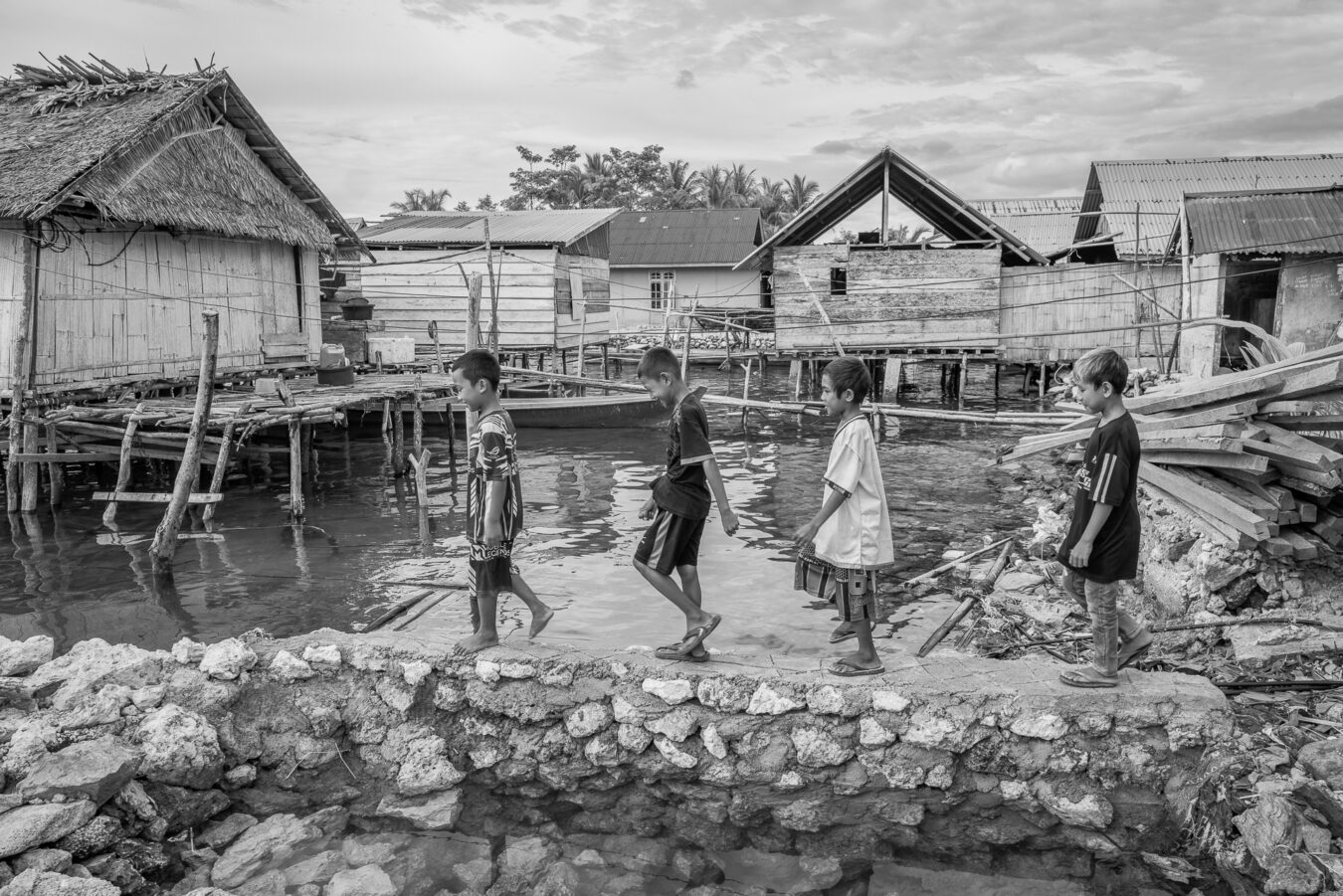 Indonesien - Sulawesi - Pulau Banggai Laut, Gong Gong
