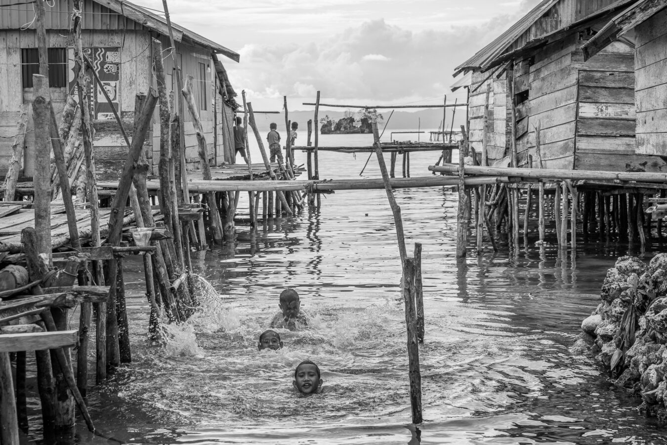 Indonesien - Sulawesi - Pulau Banggai Laut, Gong Gong