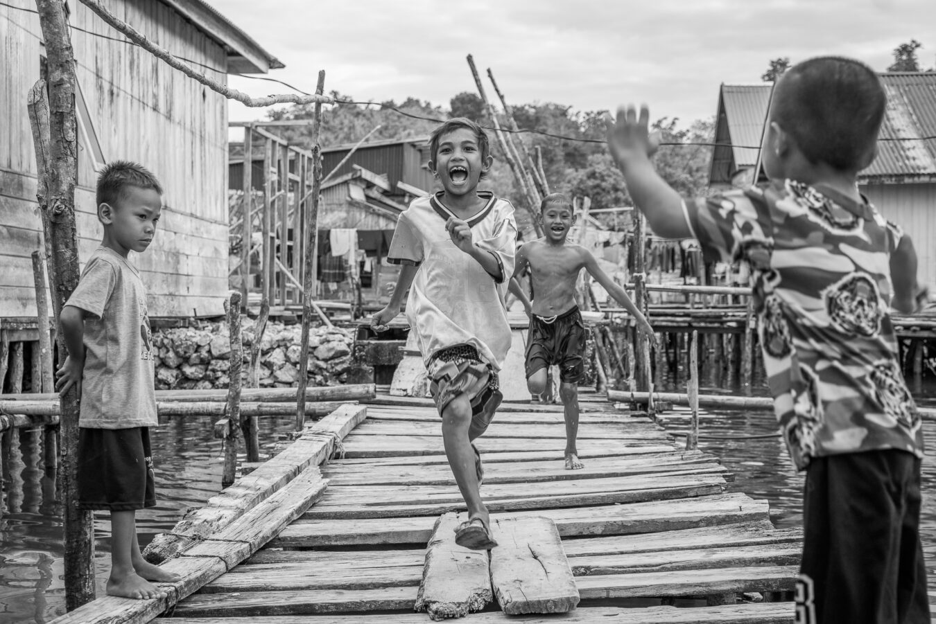 Indonesien - Sulawesi - Pulau Banggai Laut, Gong Gong