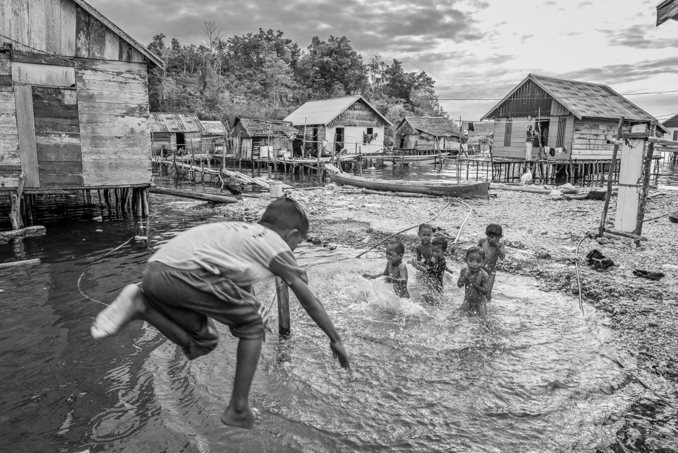 Indonesien - Sulawesi - Pulau Banggai Laut, Gong Gong