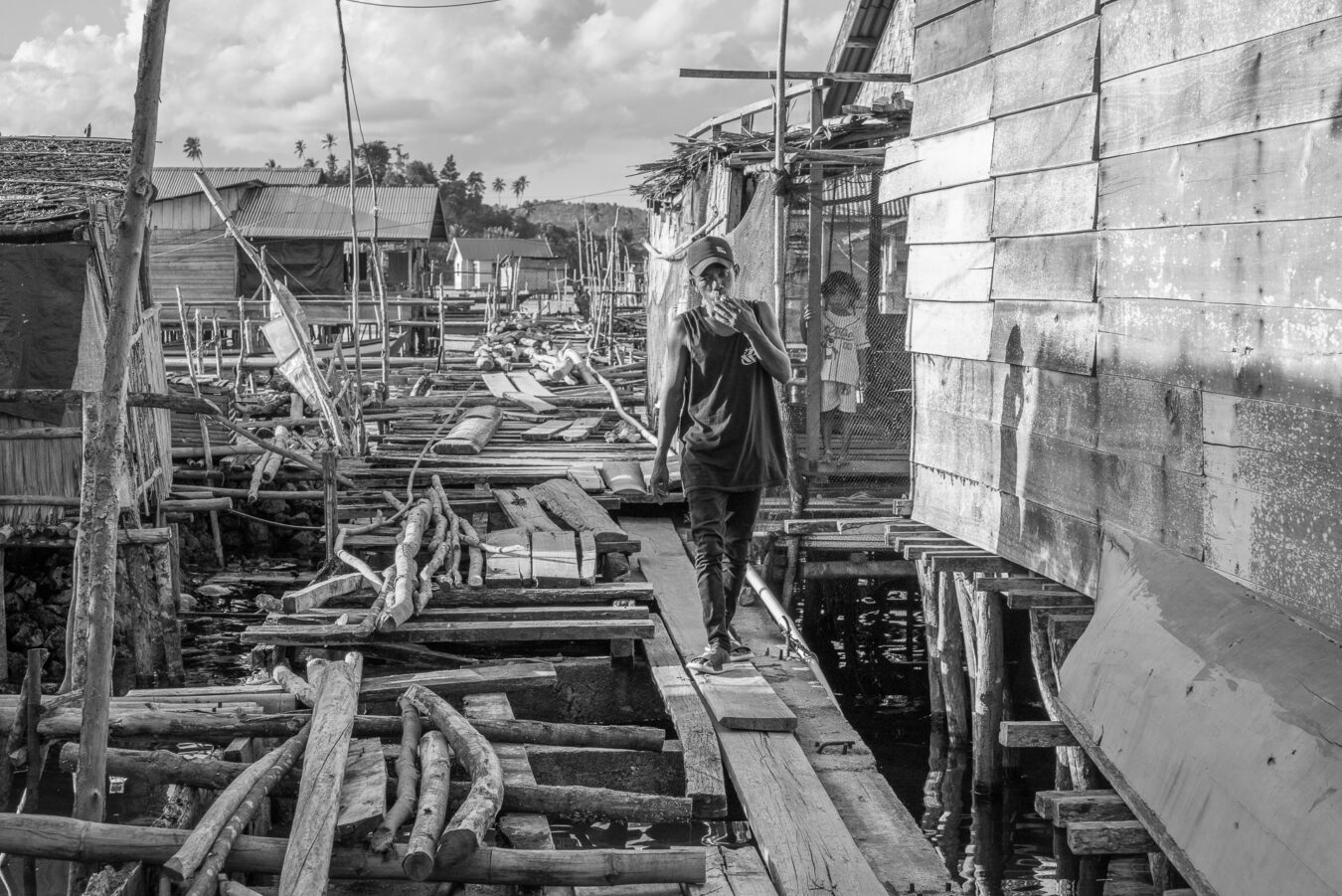 Indonesien - Sulawesi - Pulau Banggai Laut, Popisi